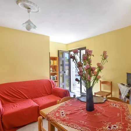 Amazing In With House Sea View *