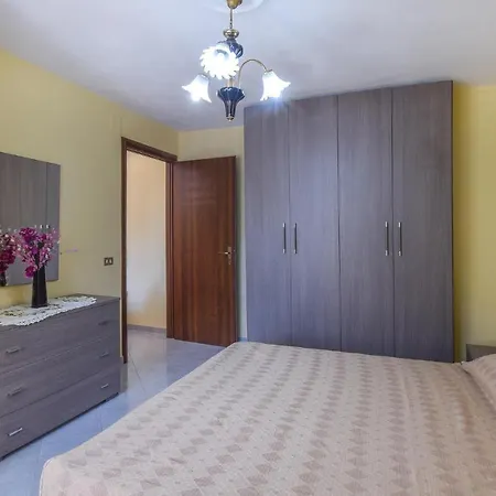 Appartamento Amazing In With House Sea View