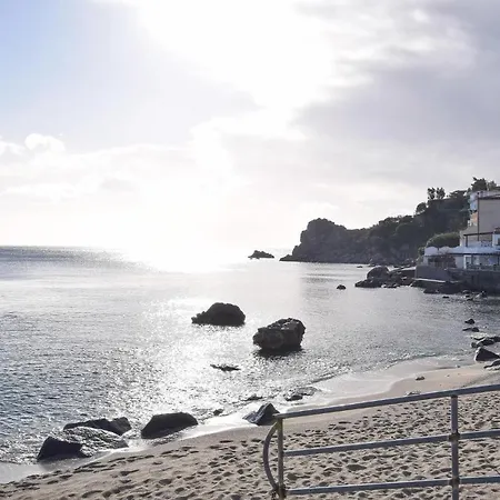 Amazing In With House Sea View 아파트 *